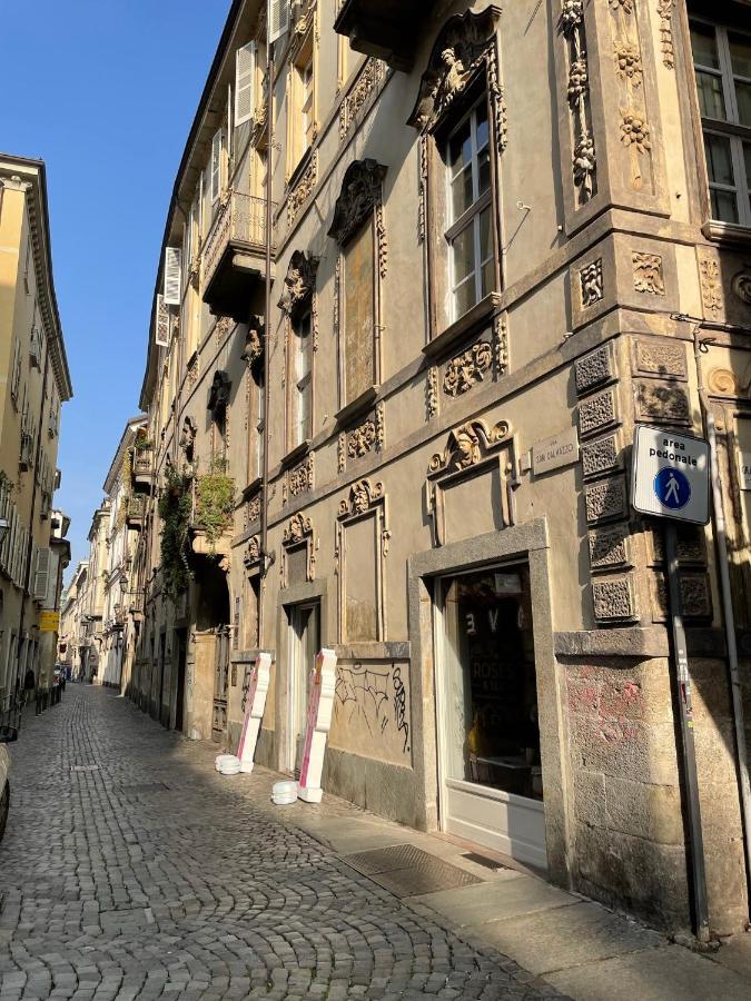 La Casa Di Ringhiera - Silenzioso Appartamento Di Charme Con Balcone Nel Quadrilatero Romano Turin Luaran gambar