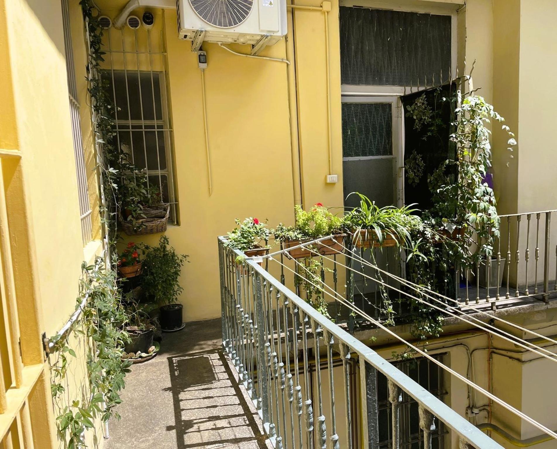 La Casa Di Ringhiera - Silenzioso Appartamento Di Charme Con Balcone Nel Quadrilatero Romano Turin Luaran gambar