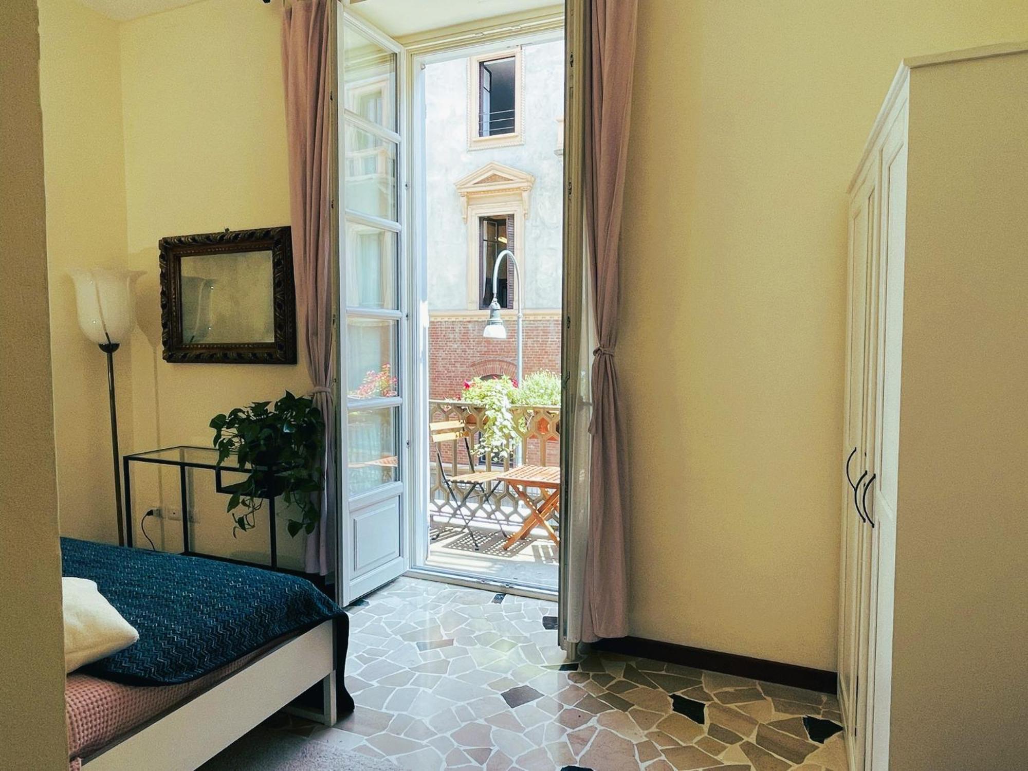 La Casa Di Ringhiera - Silenzioso Appartamento Di Charme Con Balcone Nel Quadrilatero Romano Turin Luaran gambar